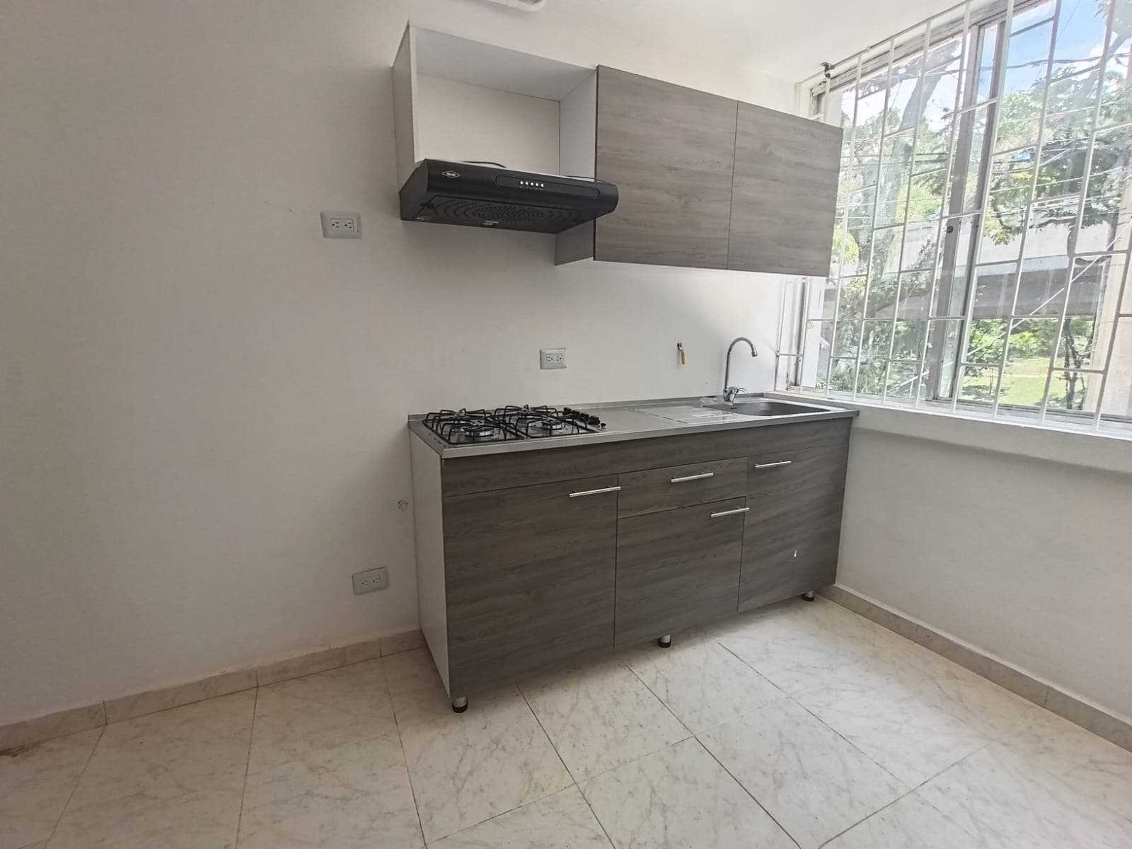Apartaestudio en arriendo en Estadio, Laureles, Medellín — foto 4 de 9