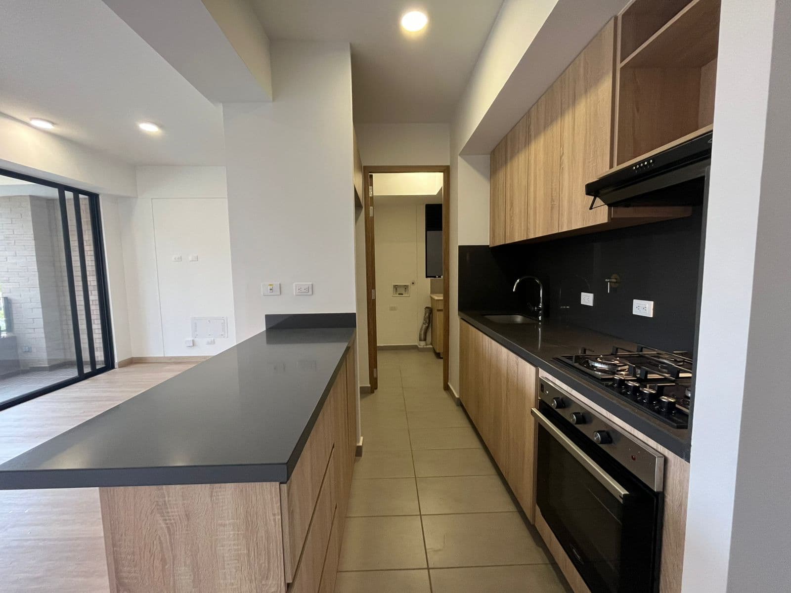 Apartamento en arriendo en Retiro — foto 2 de 15