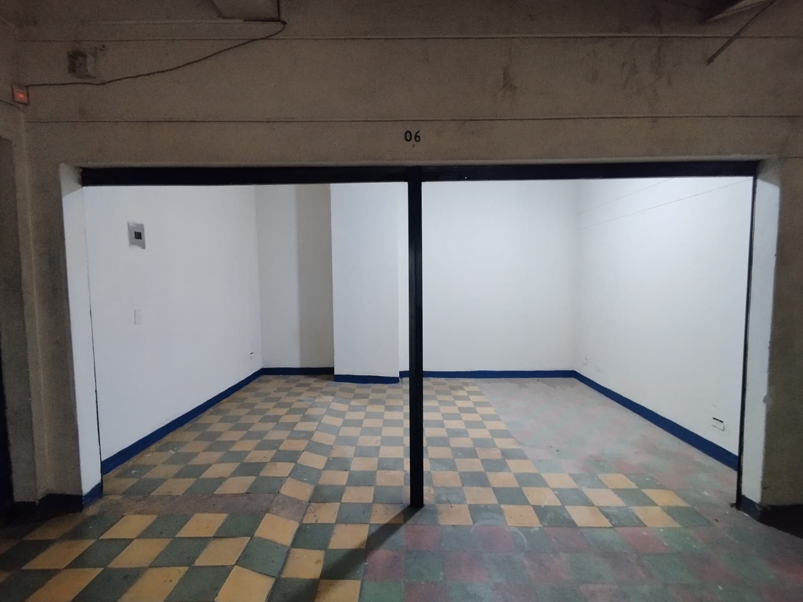 Local en arriendo en La Candelaria, Centro, Medellín — foto 1 de 9