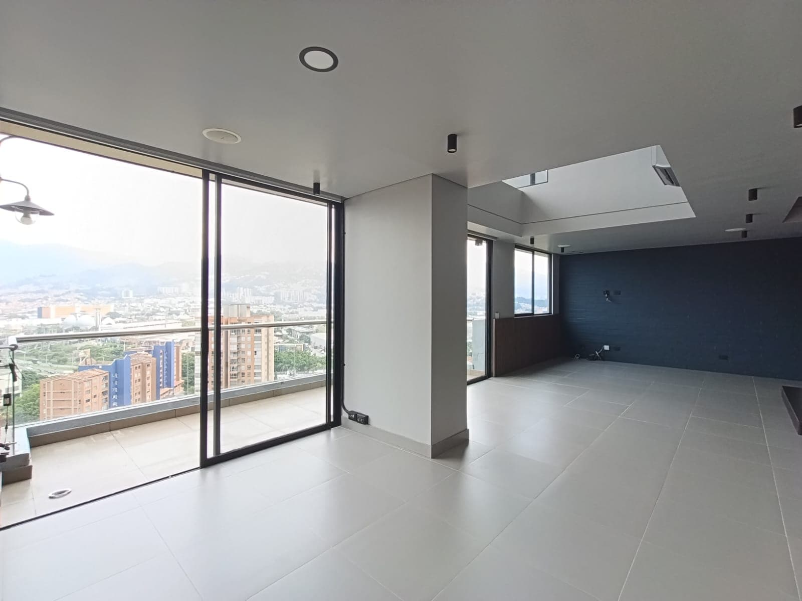 Apartamento en arriendo en Santa María De Los Ángeles, El Poblado, Medellín — foto 3 de 20