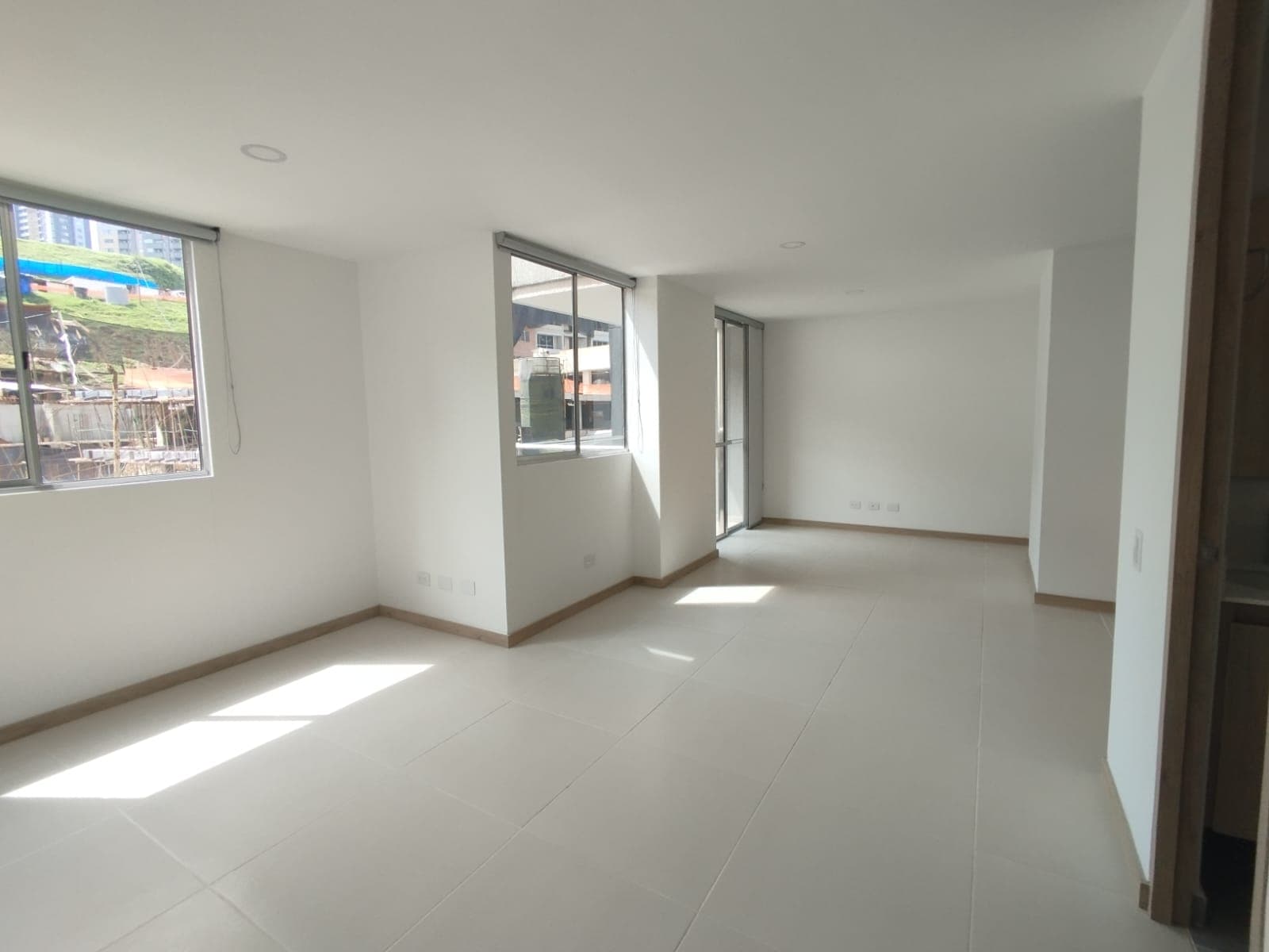 Apartamento en arriendo en Camino Verde, Envigado — foto 1 de 11