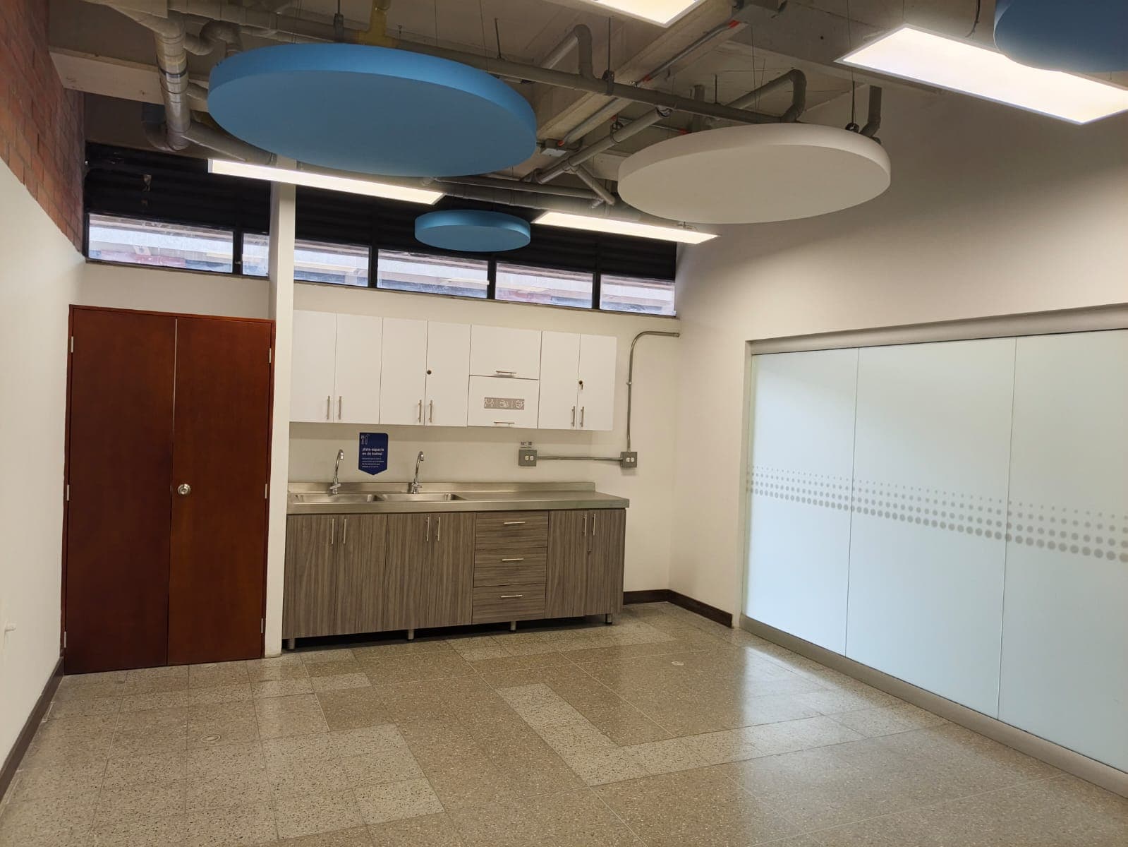 Oficina en arriendo en Santa Fé, Guayabal, Medellín — foto 4 de 7
