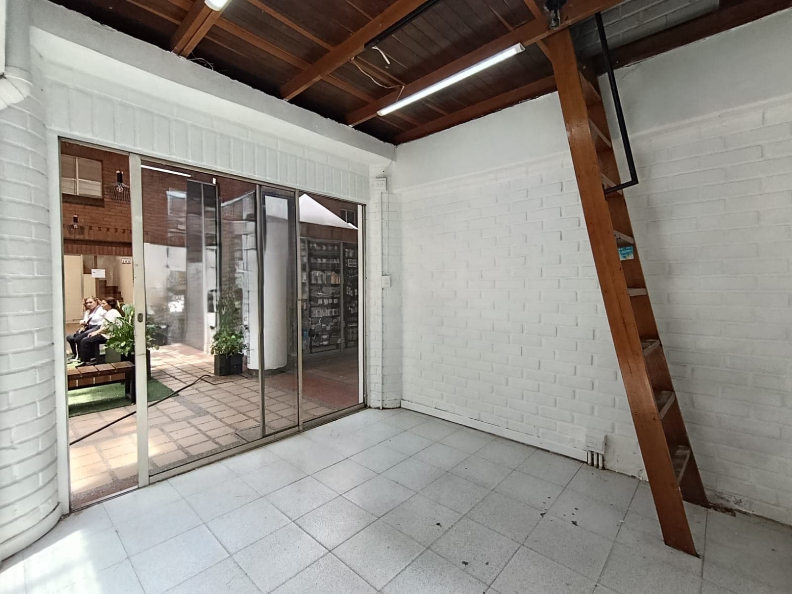 Local en arriendo en San Diego, El Poblado, Medellín — foto 3 de 14