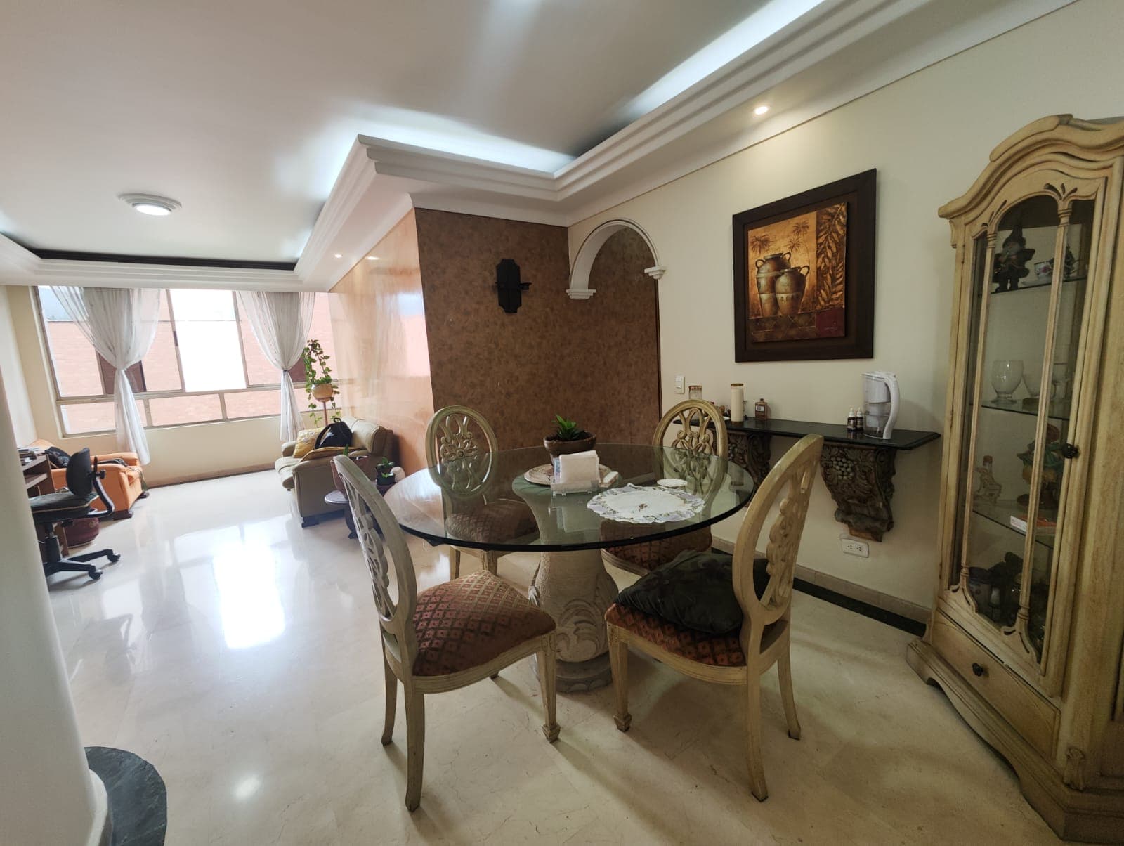 Apartamento en arriendo en El Nogal Los Almendros, Belen, Medellín — foto 1 de 20
