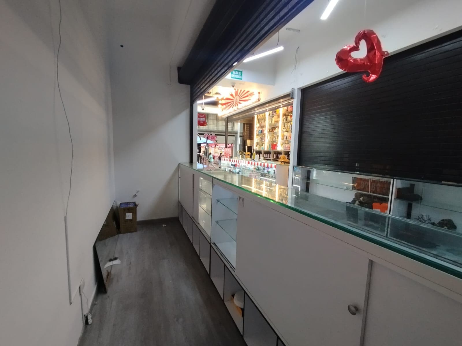 Local en arriendo en La Candelaria, Centro, Medellín — foto 4 de 10