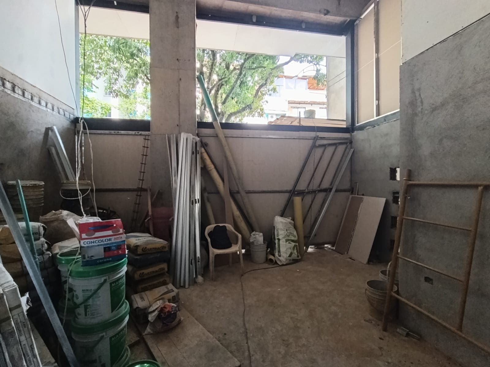 Local en arriendo en La Candelaria, Centro, Medellín — foto 2 de 3