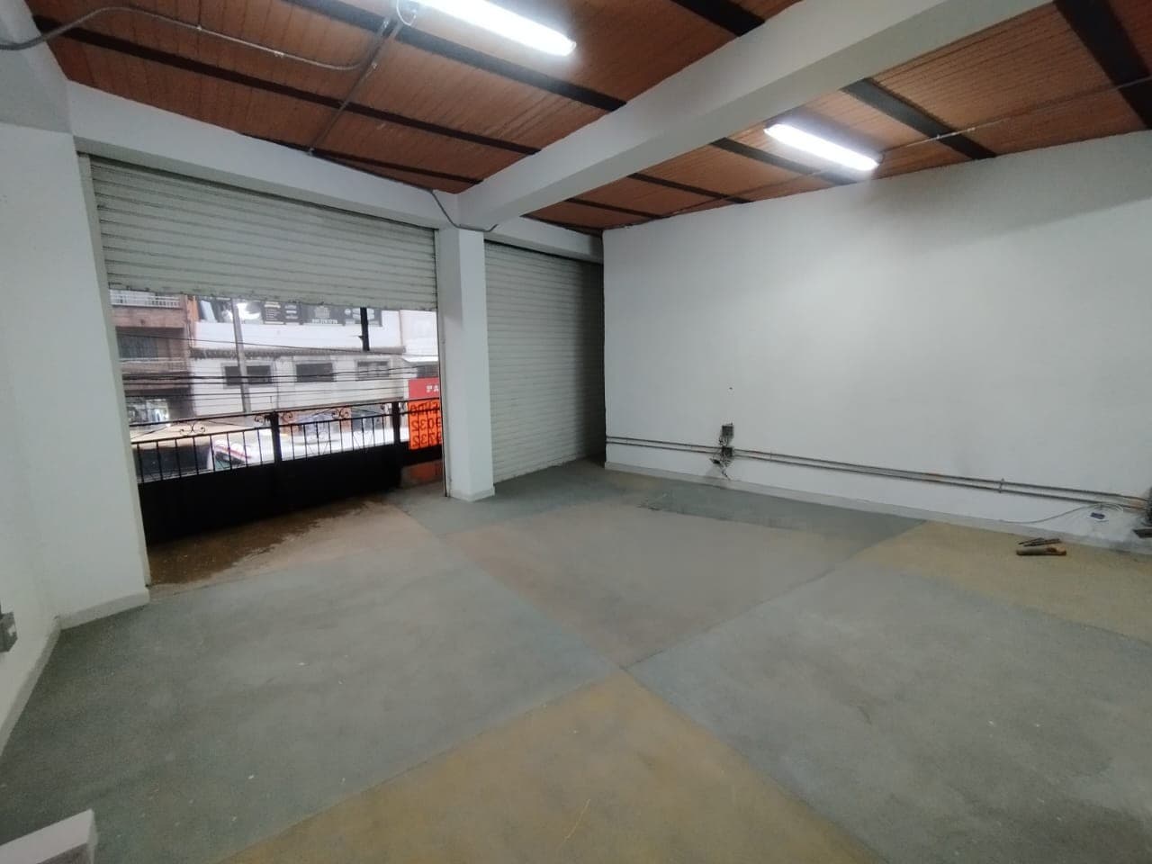 Local en arriendo en Manchester, Bello — foto 2 de 10