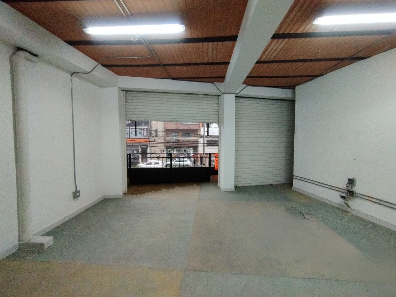 Local en arriendo en Manchester, Bello — foto 4 de 10