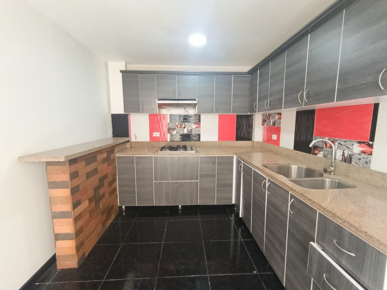 Oficina en arriendo en Los Lagos, Rionegro — foto 1 de 6