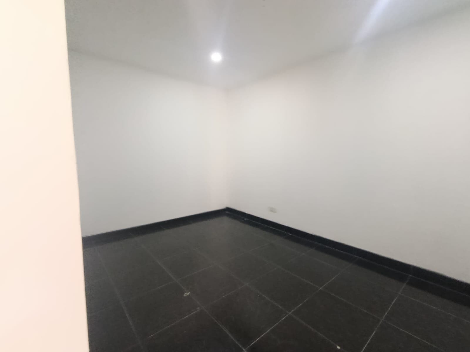 Oficina en arriendo en Los Lagos, Rionegro — foto 3 de 6