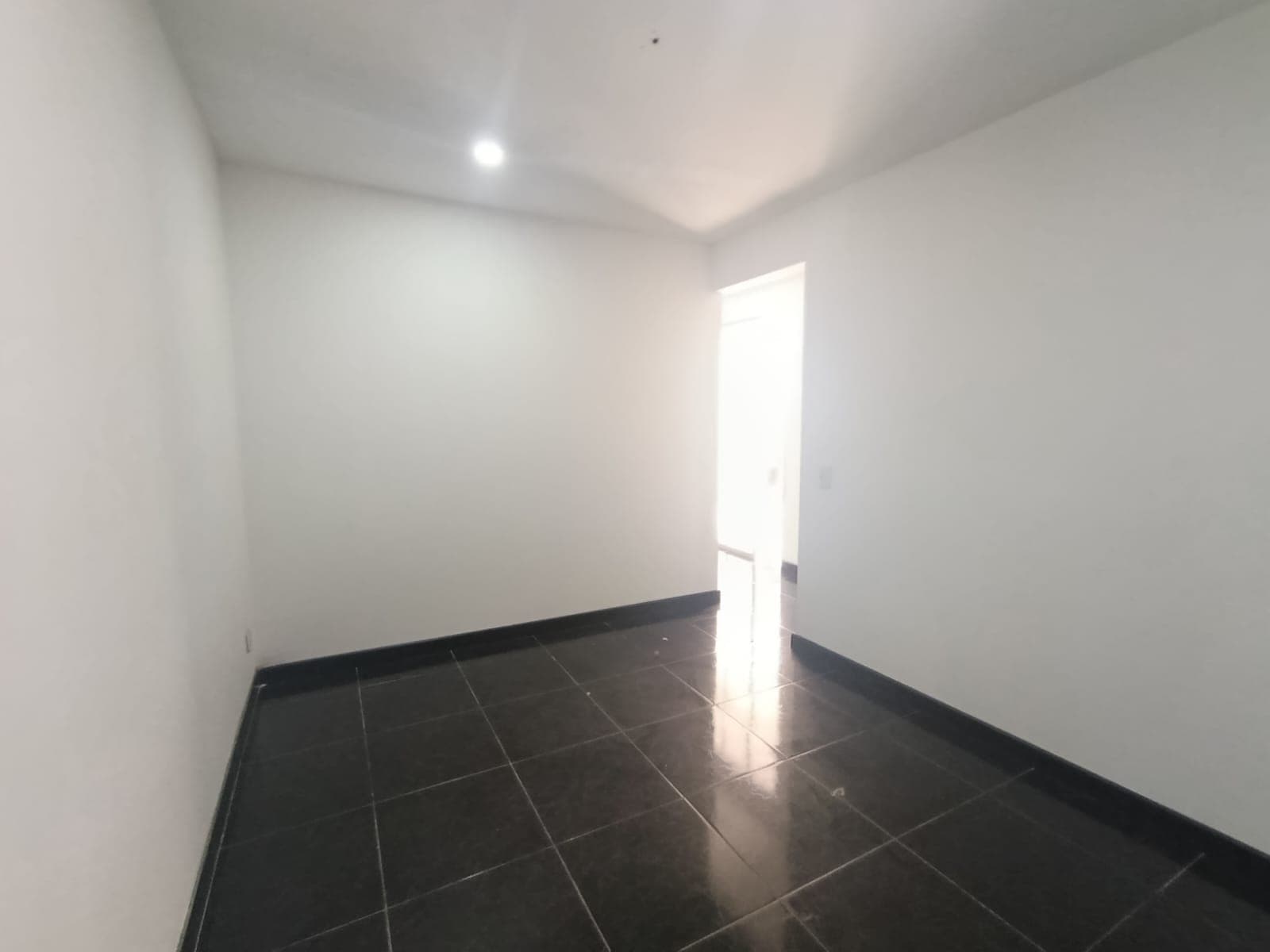Oficina en arriendo en Los Lagos, Rionegro — foto 4 de 6