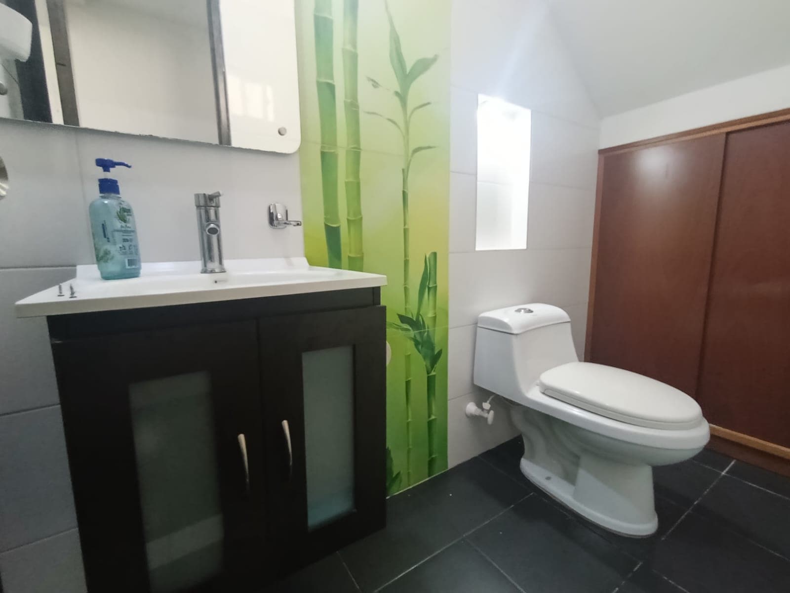 Oficina en arriendo en Los Lagos, Rionegro — foto 5 de 6