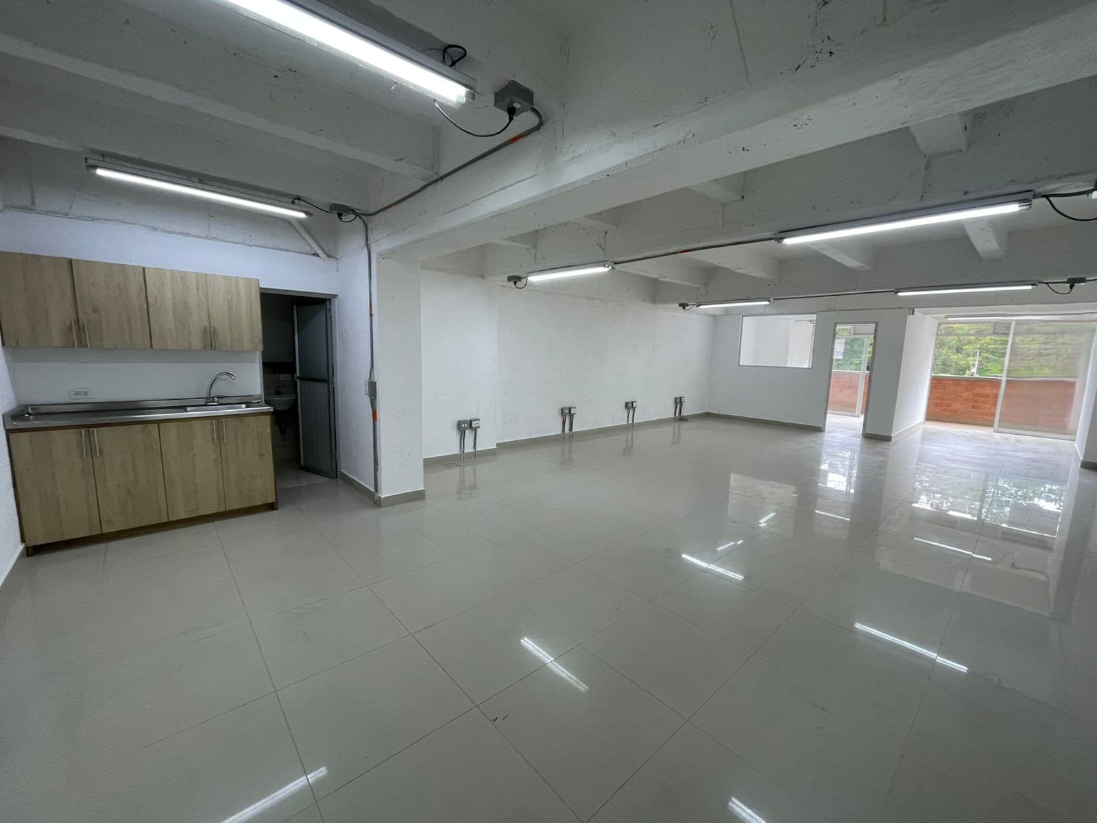 Oficina en arriendo en Sector El Tranvía, Rionegro — foto 1 de 10