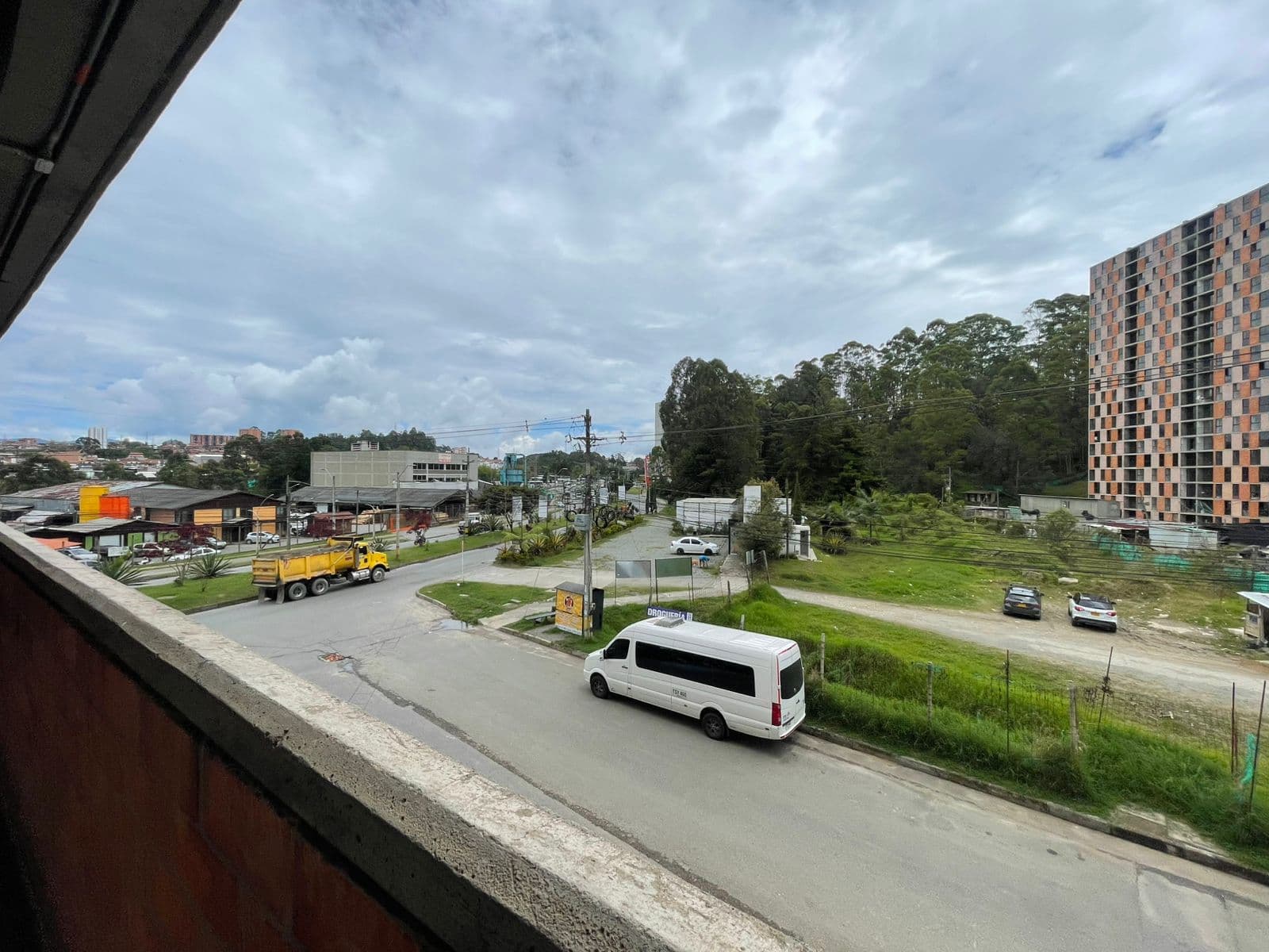 Oficina en arriendo en Sector El Tranvía, Rionegro — foto 5 de 10