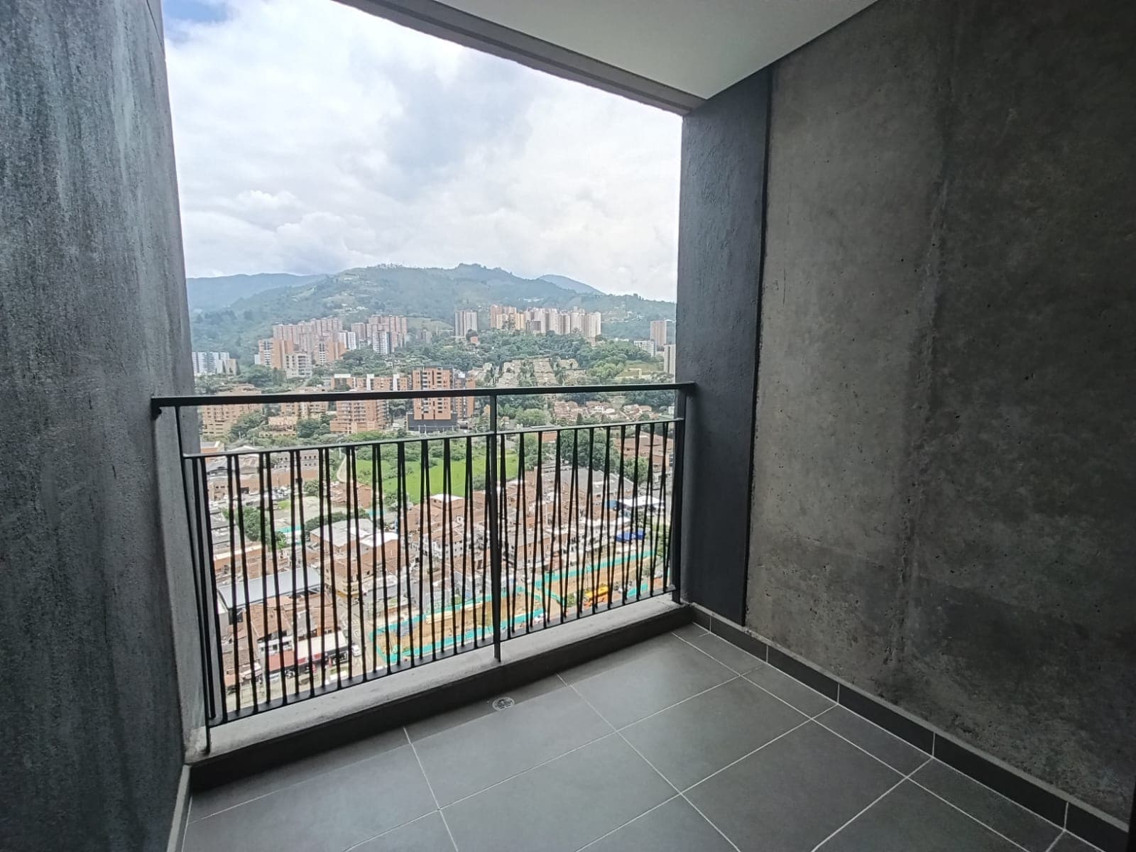 Apartamento en arriendo en Las Vegas, Envigado — foto 1 de 16