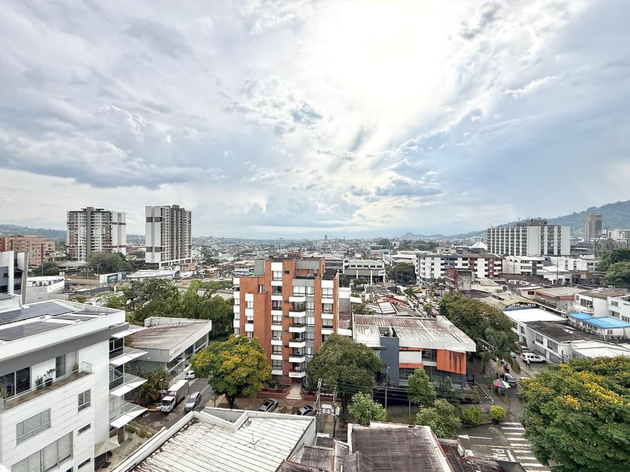 Oficina en arriendo en Alpes, Pereira — foto 5 de 8