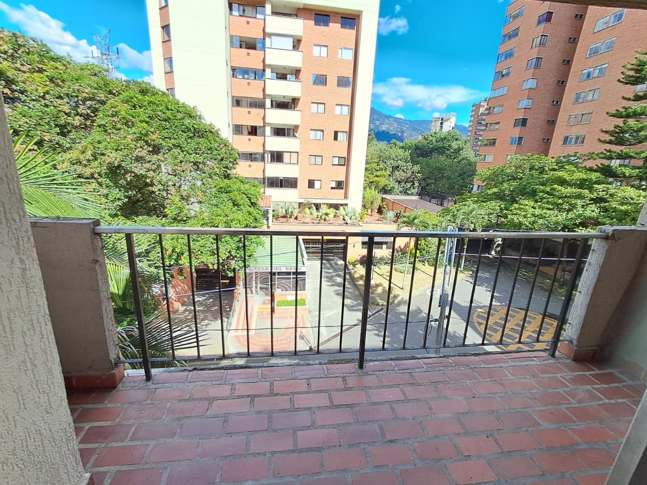 Apartamento en arriendo en Conquistadores, Laureles, Medellín — foto 2 de 20