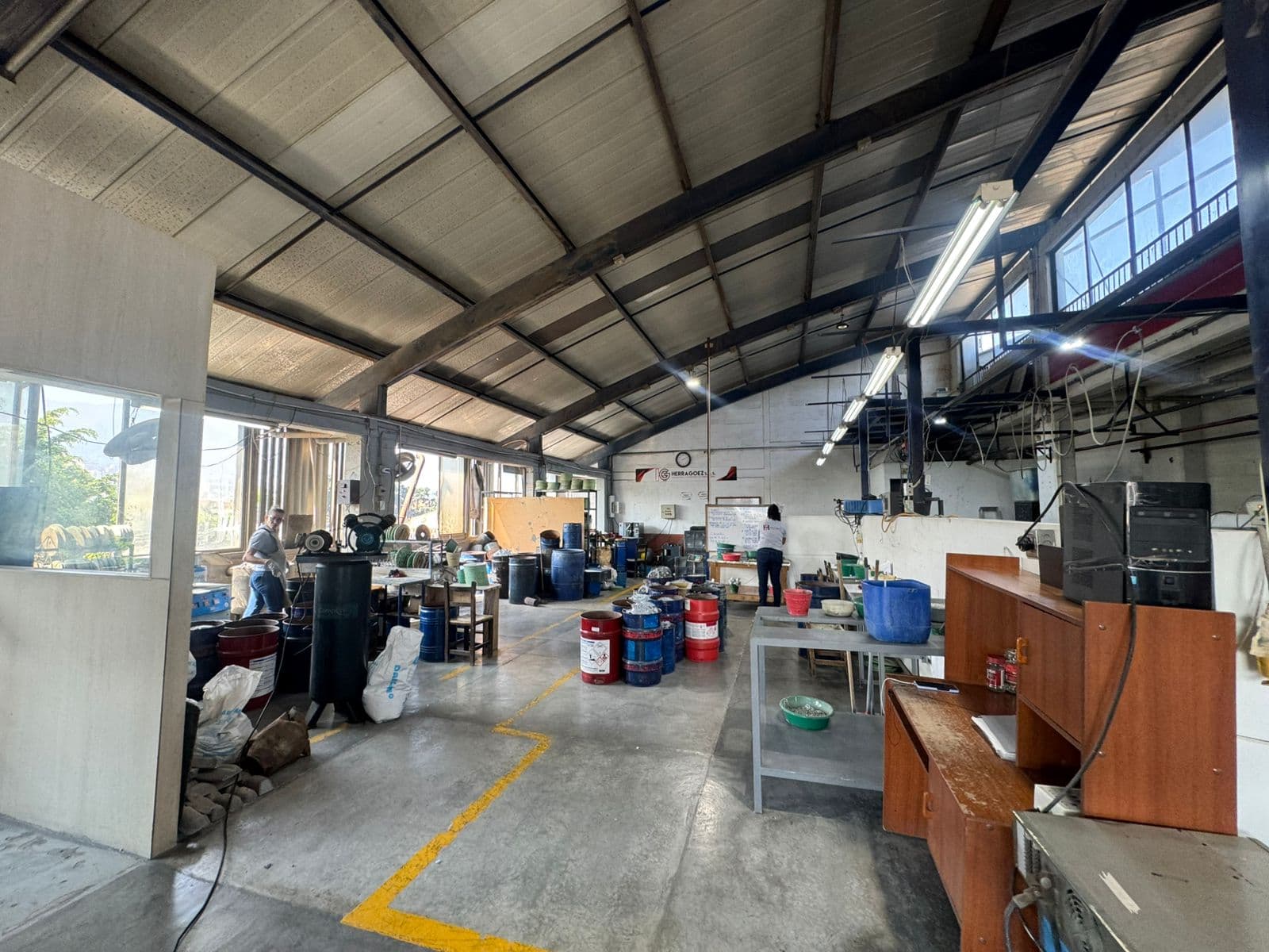 Bodega en arriendo en Guayabal, Medellín — foto 1 de 18