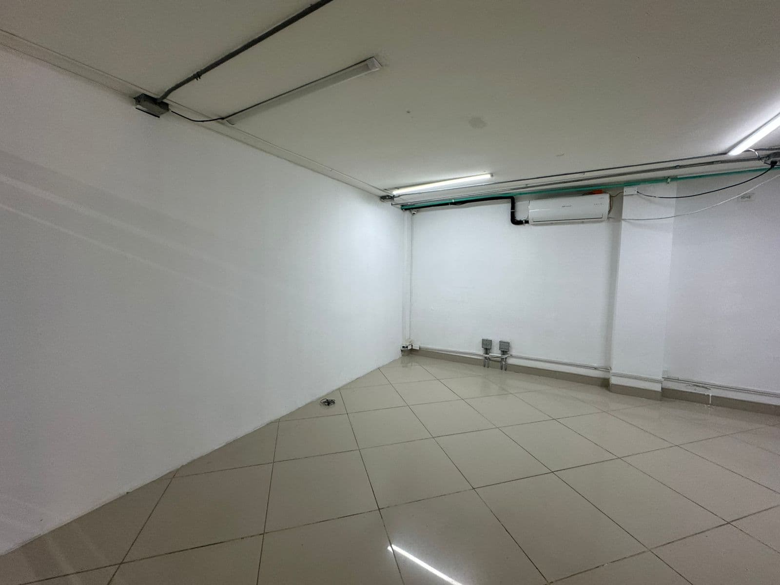 Local en arriendo en Suramericana, Laureles, Medellín — foto 4 de 20