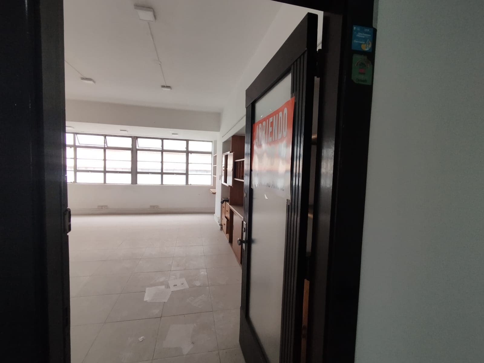 Oficina en arriendo en La Candelaria, Centro, Medellín — foto 2 de 10