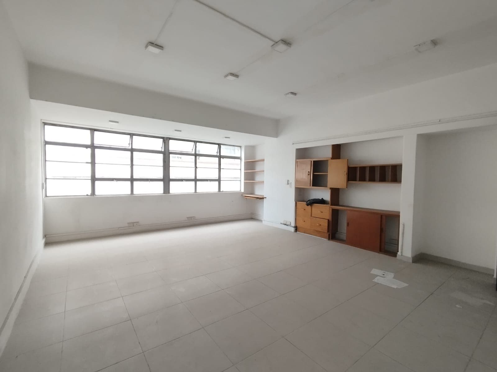 Oficina en arriendo en La Candelaria, Centro, Medellín — foto 4 de 10