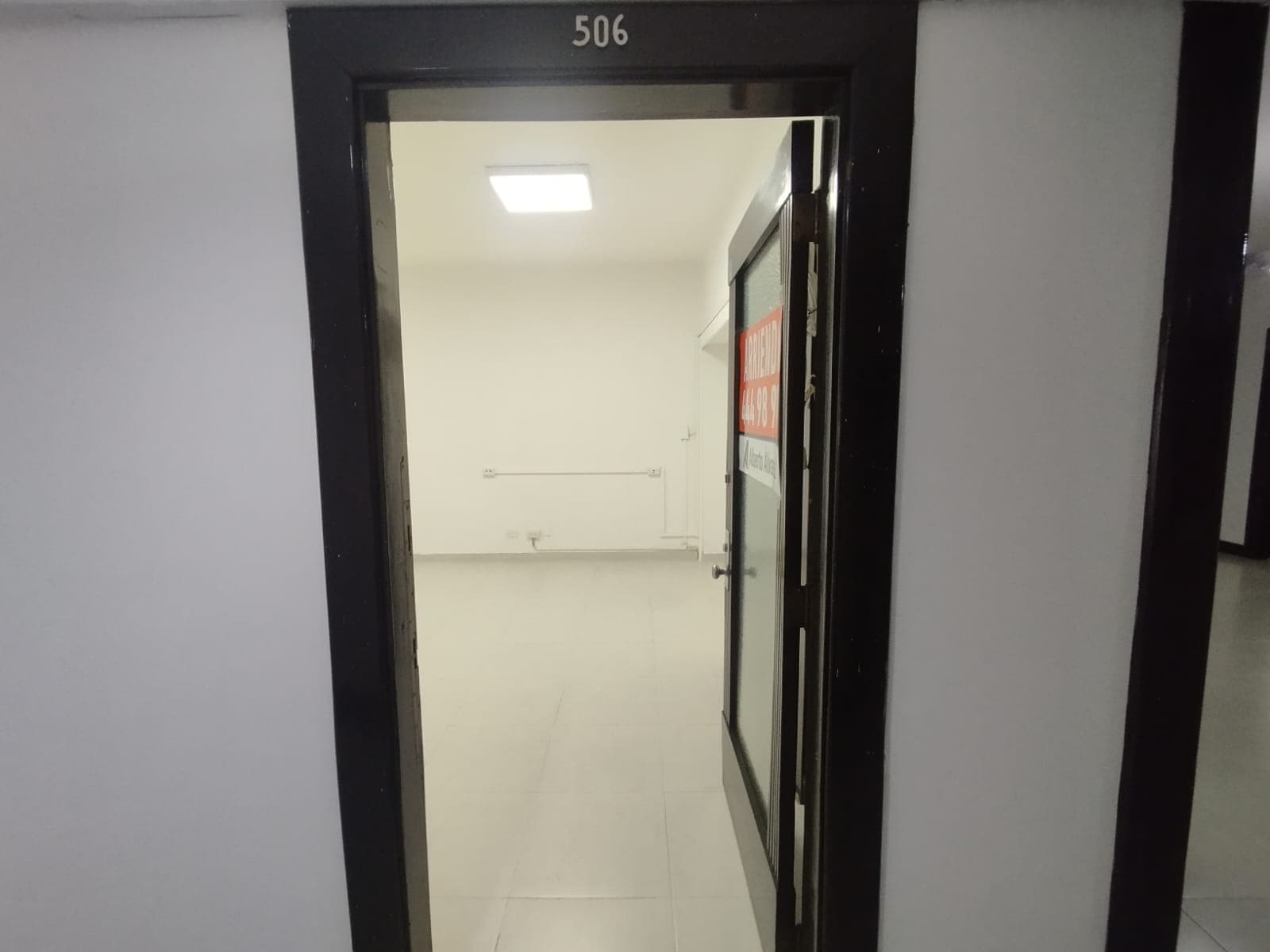 Oficina en arriendo en La Candelaria, Centro, Medellín — foto 2 de 11