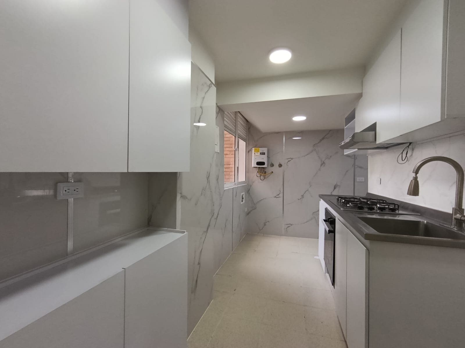Apartamento en arriendo en Provenza, El Poblado, Medellín — foto 2 de 14