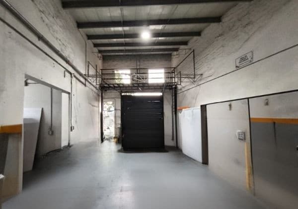 Bodega en arriendo en Barrio Colombia, El Poblado, Medellín — foto 4 de 11