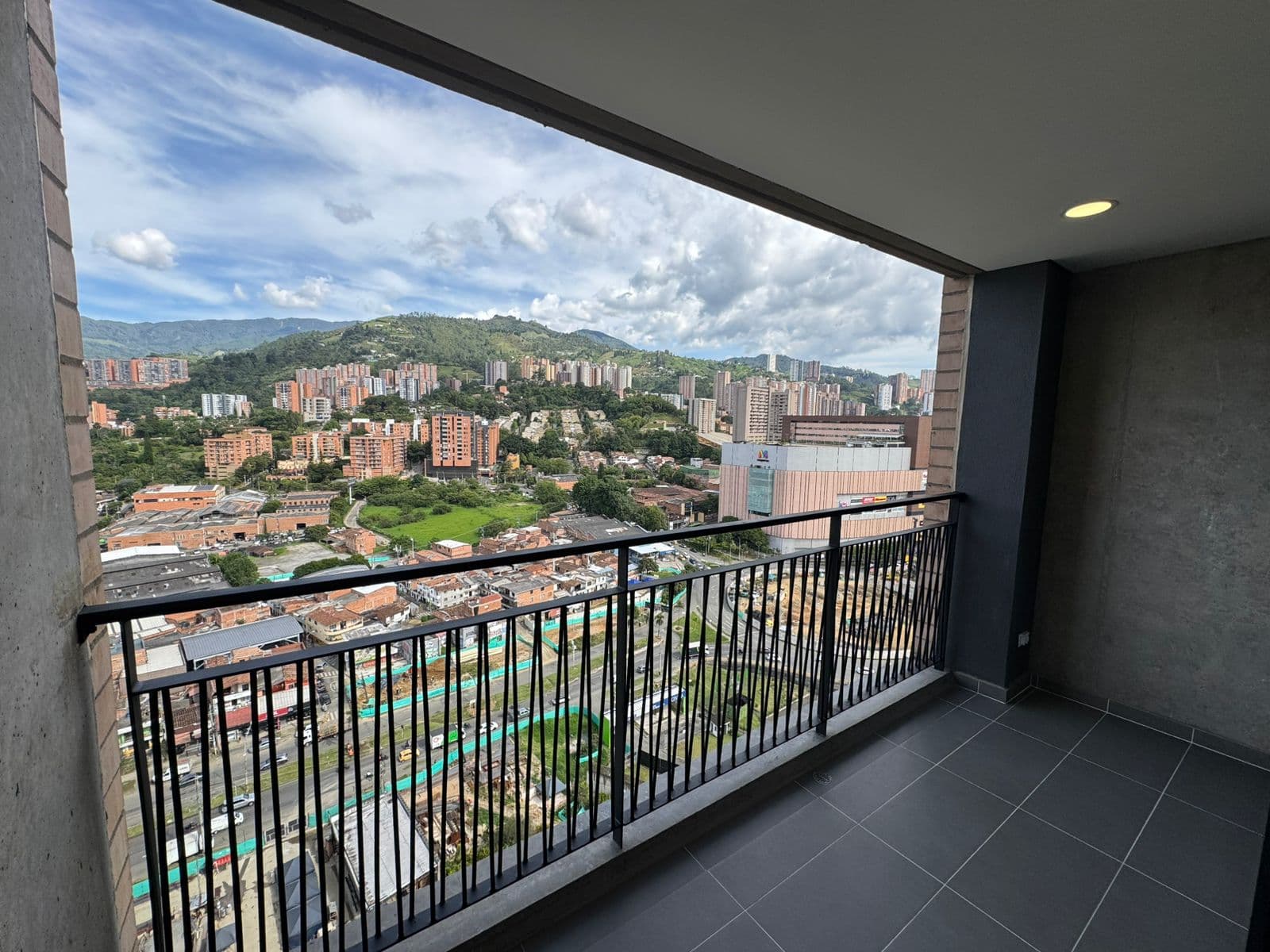 Apartamento en arriendo en Mayorca, Sabaneta — foto 1 de 20