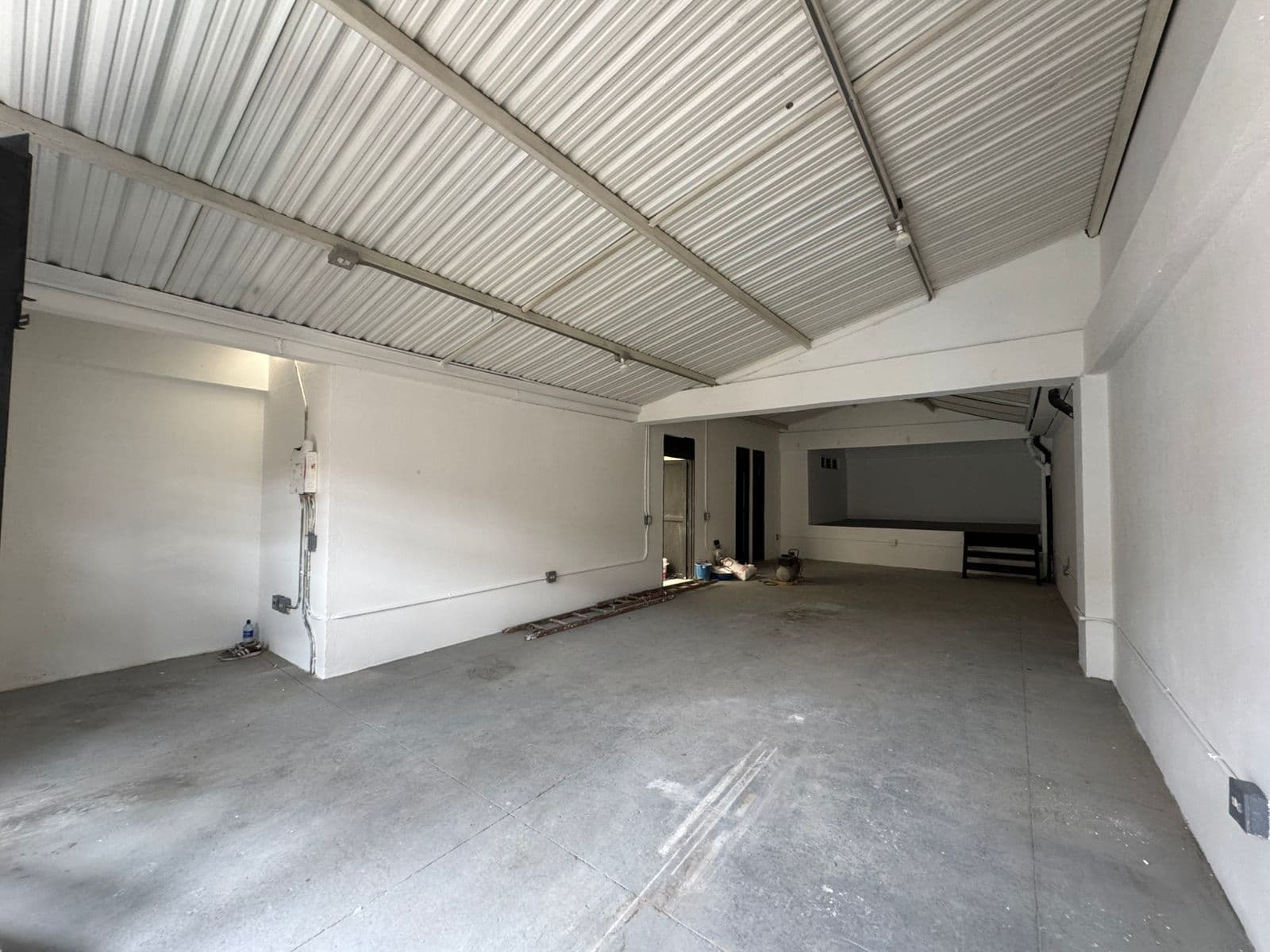 Bodega en arriendo en Colón, Centro, Medellín — foto 1 de 19