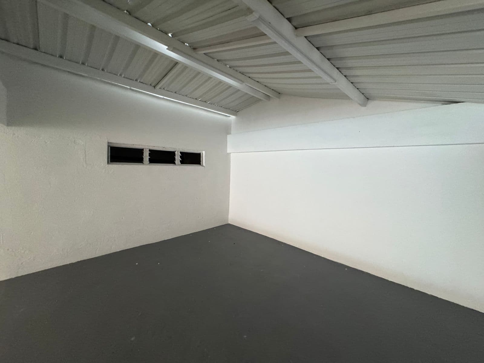 Bodega en arriendo en Colón, Centro, Medellín — foto 3 de 19