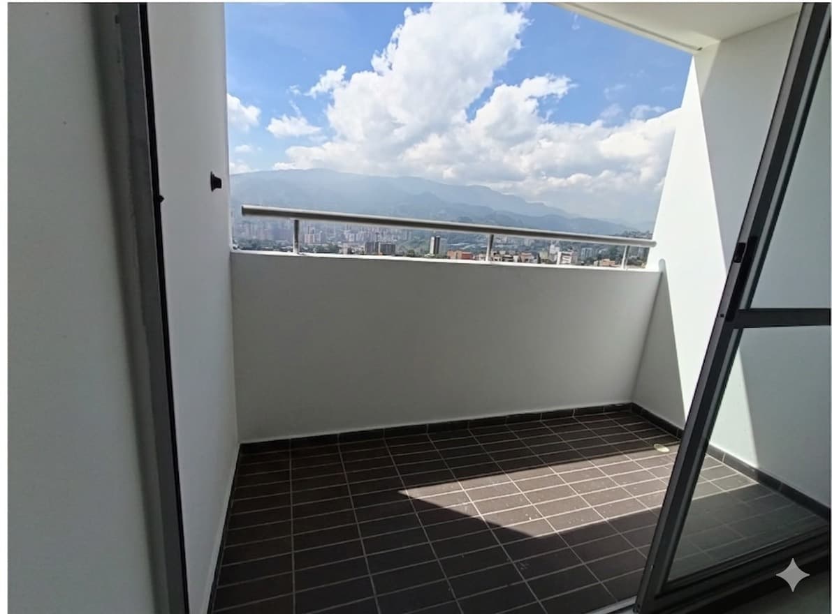 Apartamento en arriendo en La Ferreria, La Estrella — foto 4 de 11