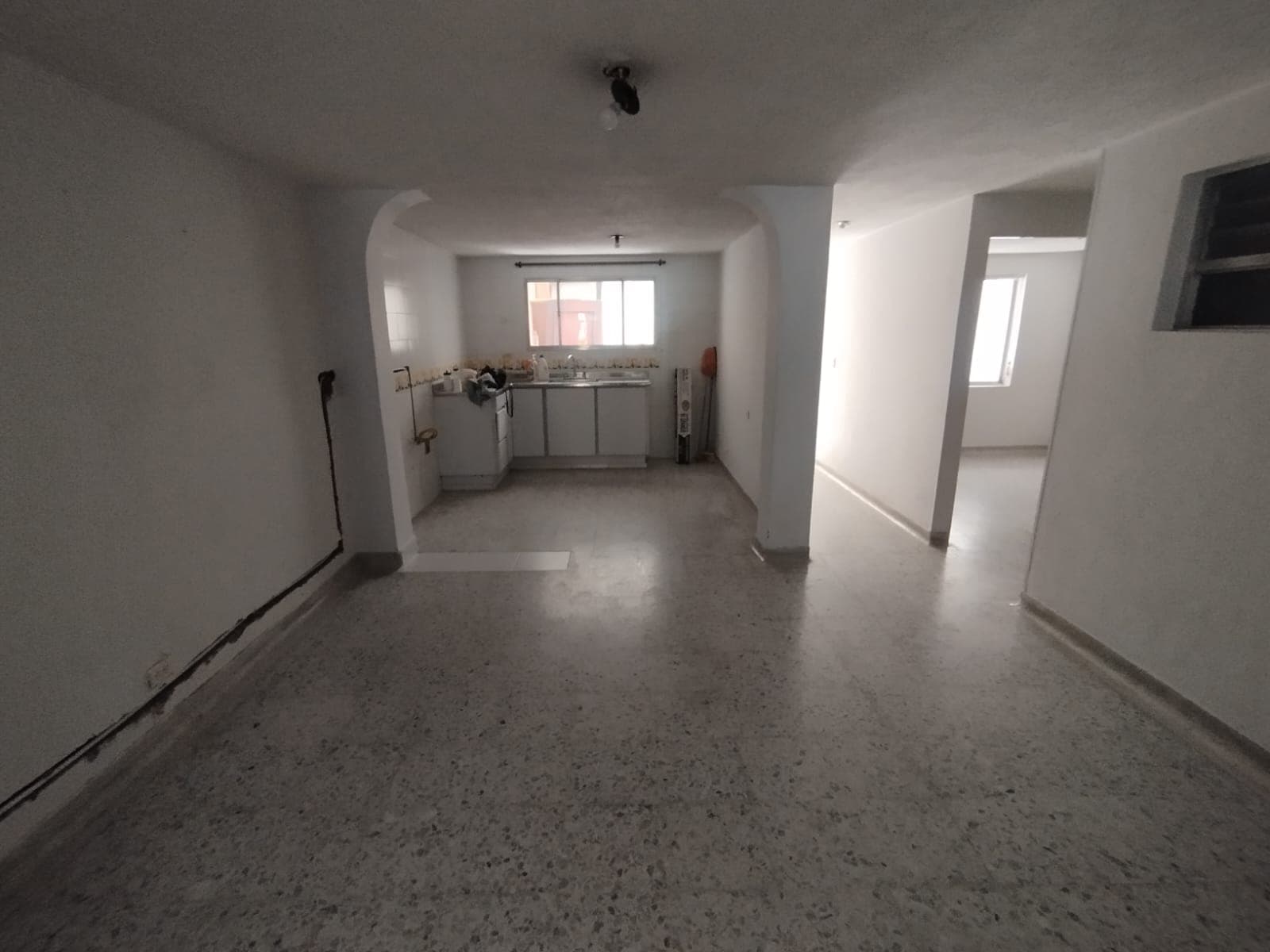 Casa Comercial en arriendo en Cabañitas, Bello — foto 1 de 15