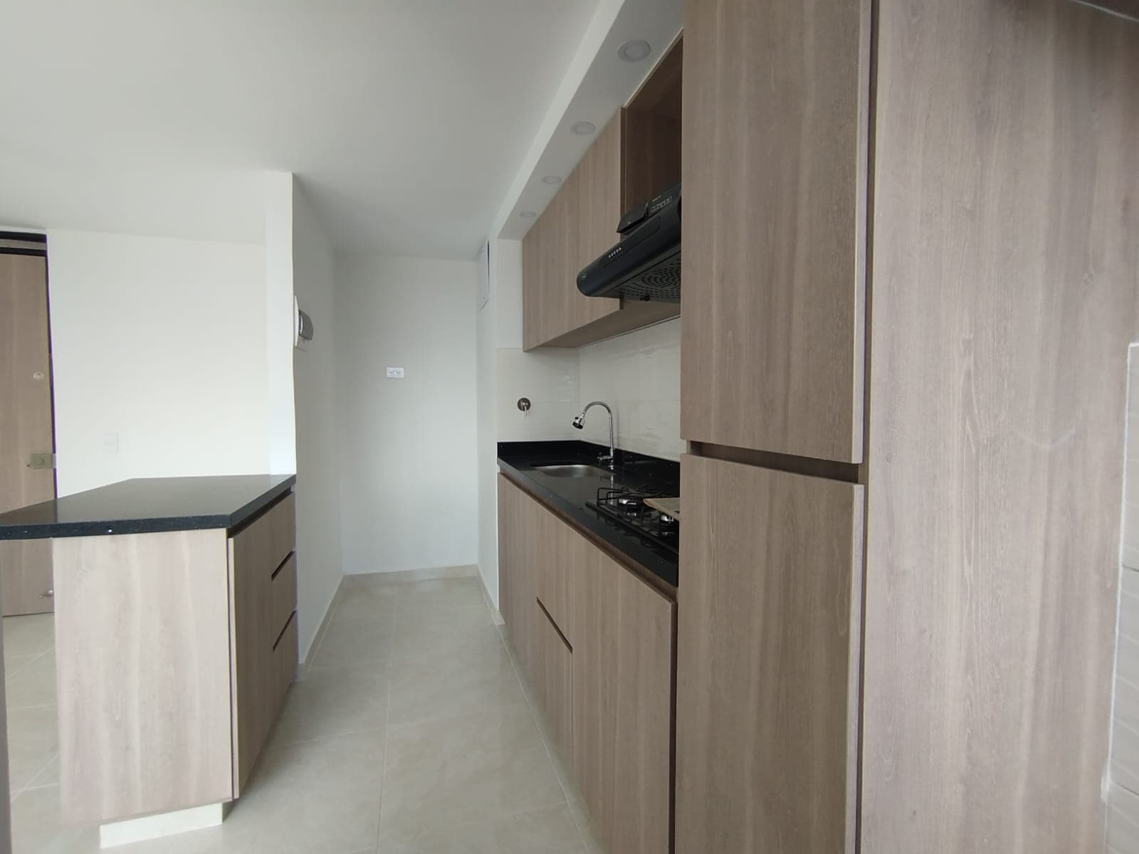 Apartamento en arriendo en Alto Bonito, Rionegro — foto 3 de 13