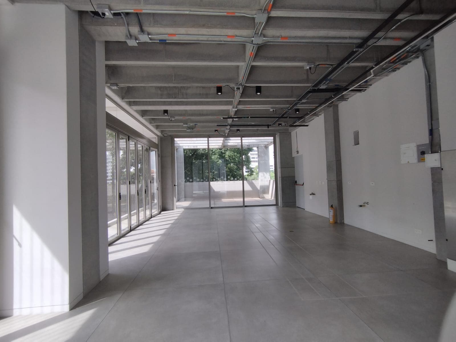 Oficina en arriendo en Provenza, El Poblado, Medellín — foto 1 de 12