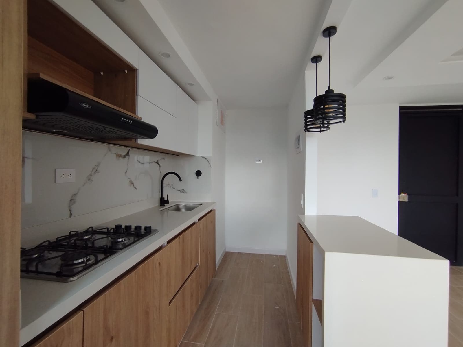 Apartamento en arriendo en Alto Bonito, Rionegro — foto 3 de 13