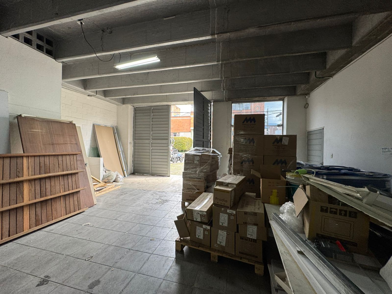 Bodega en arriendo en Primavera, Envigado — foto 5 de 12