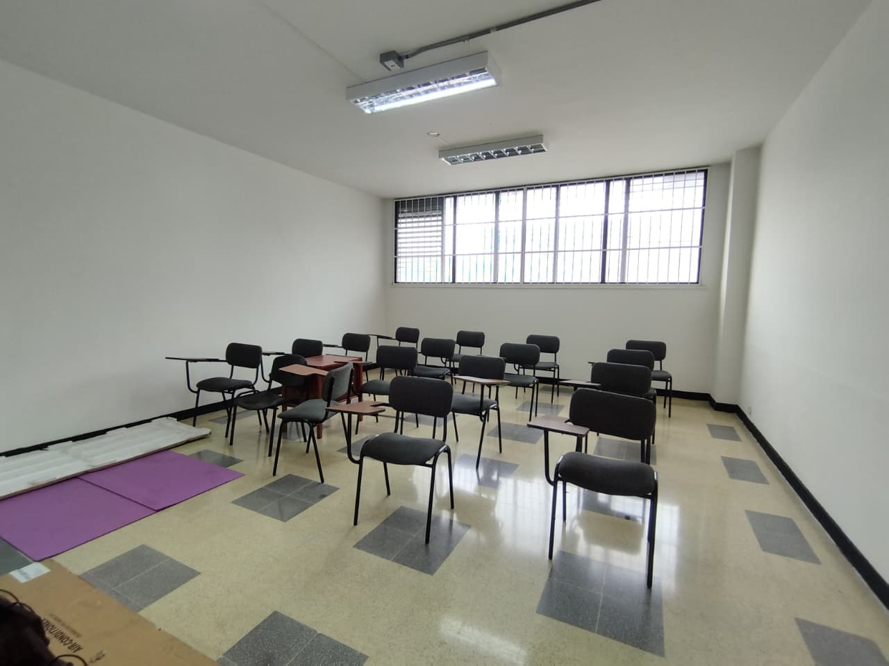 Local en arriendo en La Candelaria, Centro, Medellín — foto 4 de 18