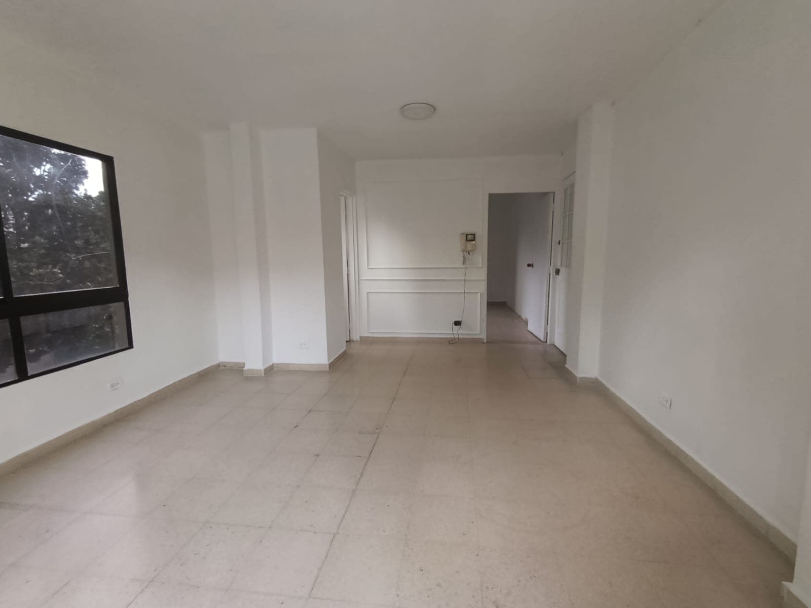Local en arriendo en La Magnolia, Envigado — foto 1 de 10