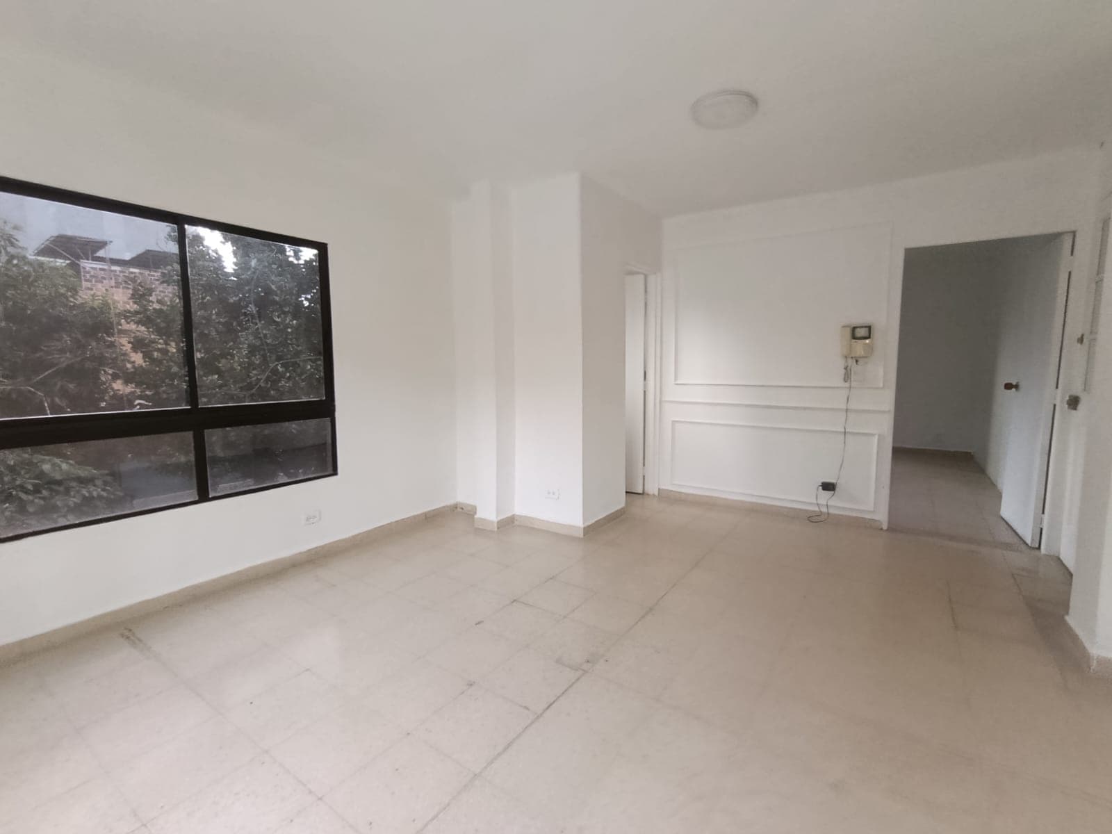 Local en arriendo en La Magnolia, Envigado — foto 2 de 10