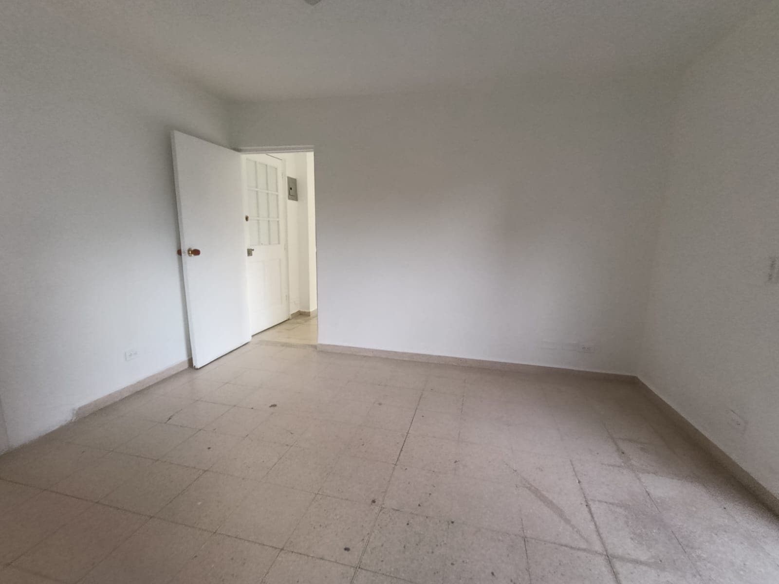 Local en arriendo en La Magnolia, Envigado — foto 5 de 10