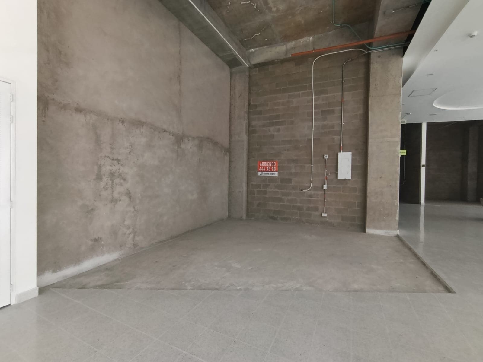 Local en arriendo en Los Pinos, La America, Medellín — foto 5 de 12