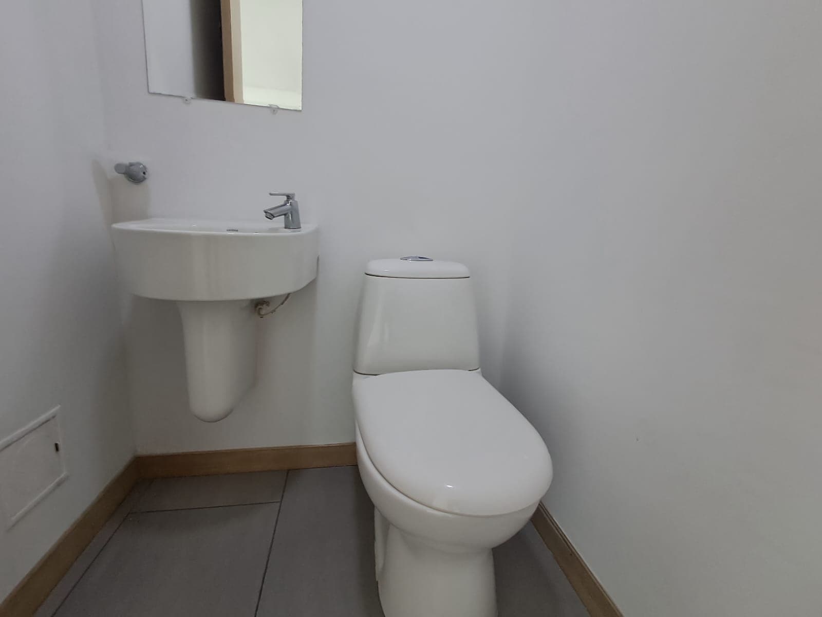 Oficina en arriendo en Alpes, Pereira — foto 3 de 8