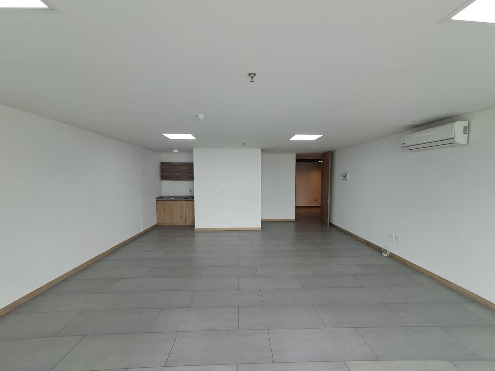 Oficina en arriendo en Alpes, Pereira — foto 5 de 8