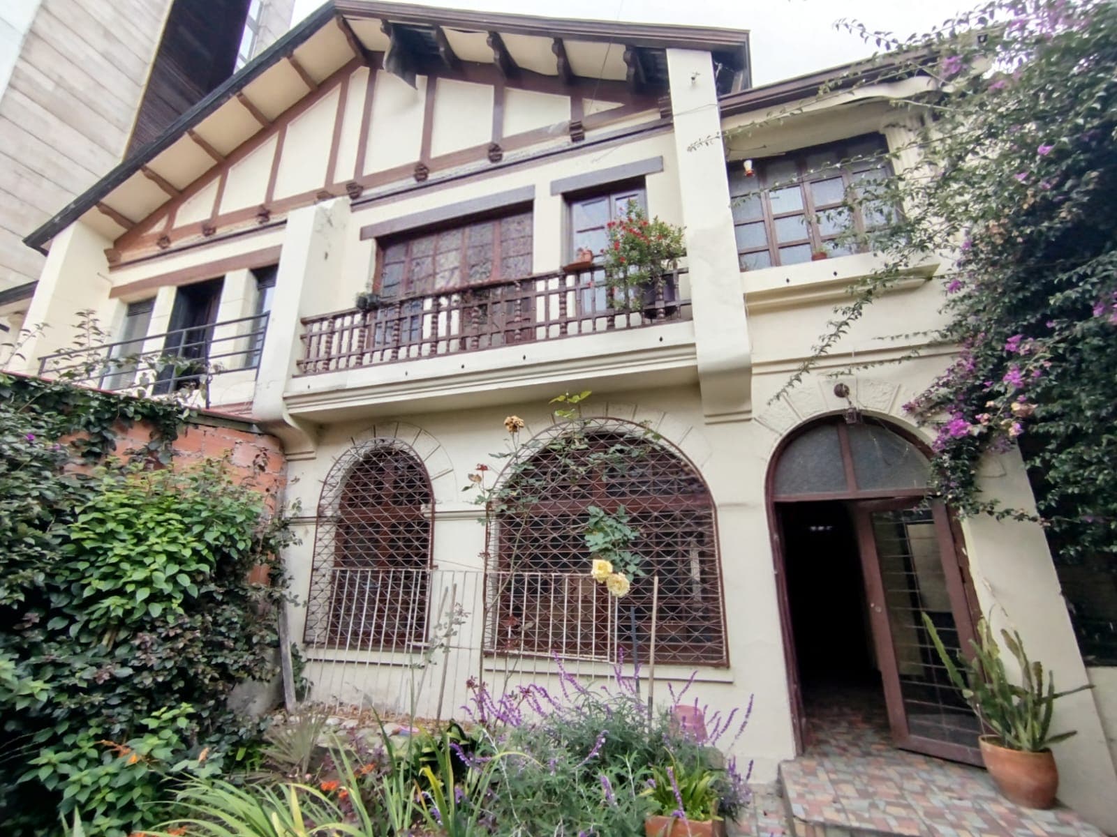 Casa Comercial en arriendo en Chapinero, Bogotá, D.c. — foto 1 de 17