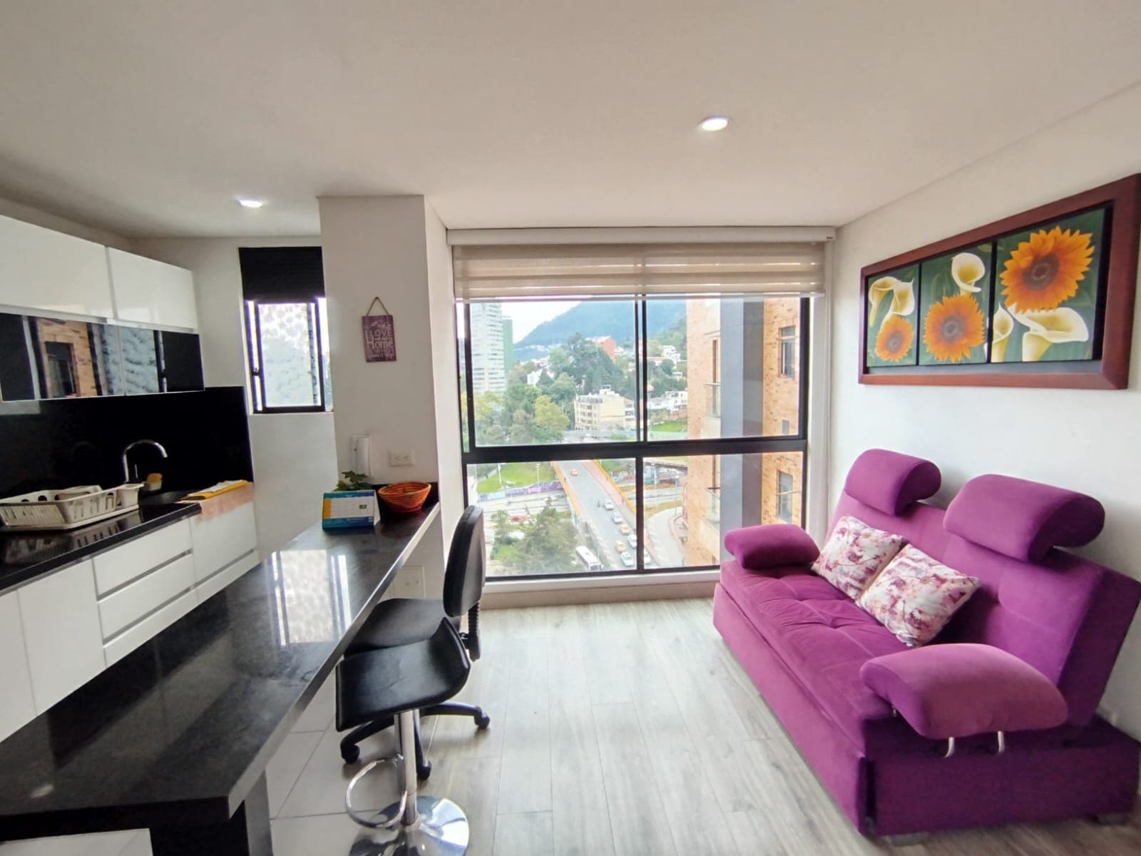Apartaestudio en arriendo en Las Nieves, Santa Fe, Bogotá, D.c. — foto 1 de 13