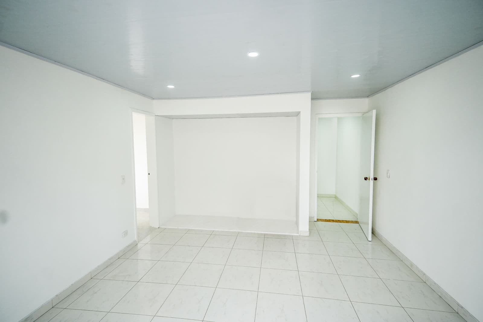 Local en arriendo en Cedritos, Usaquen, Bogotá, D.c. — foto 1 de 7