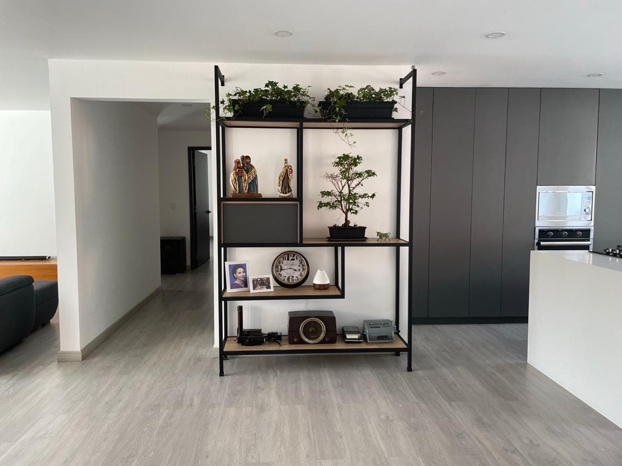 Apartamento en arriendo en Patio Bonito, El Poblado, Medellín — foto 3 de 12