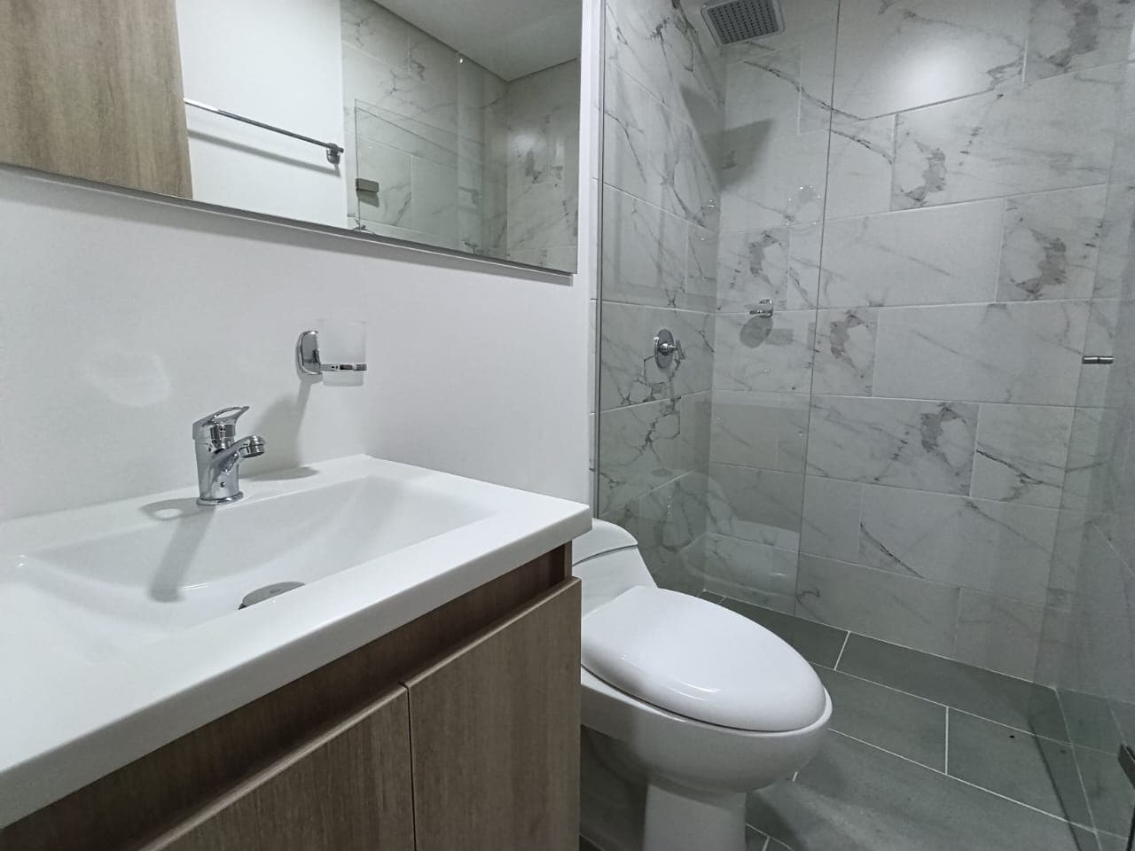 Apartamento en arriendo en Toledo, La Estrella — foto 1 de 13
