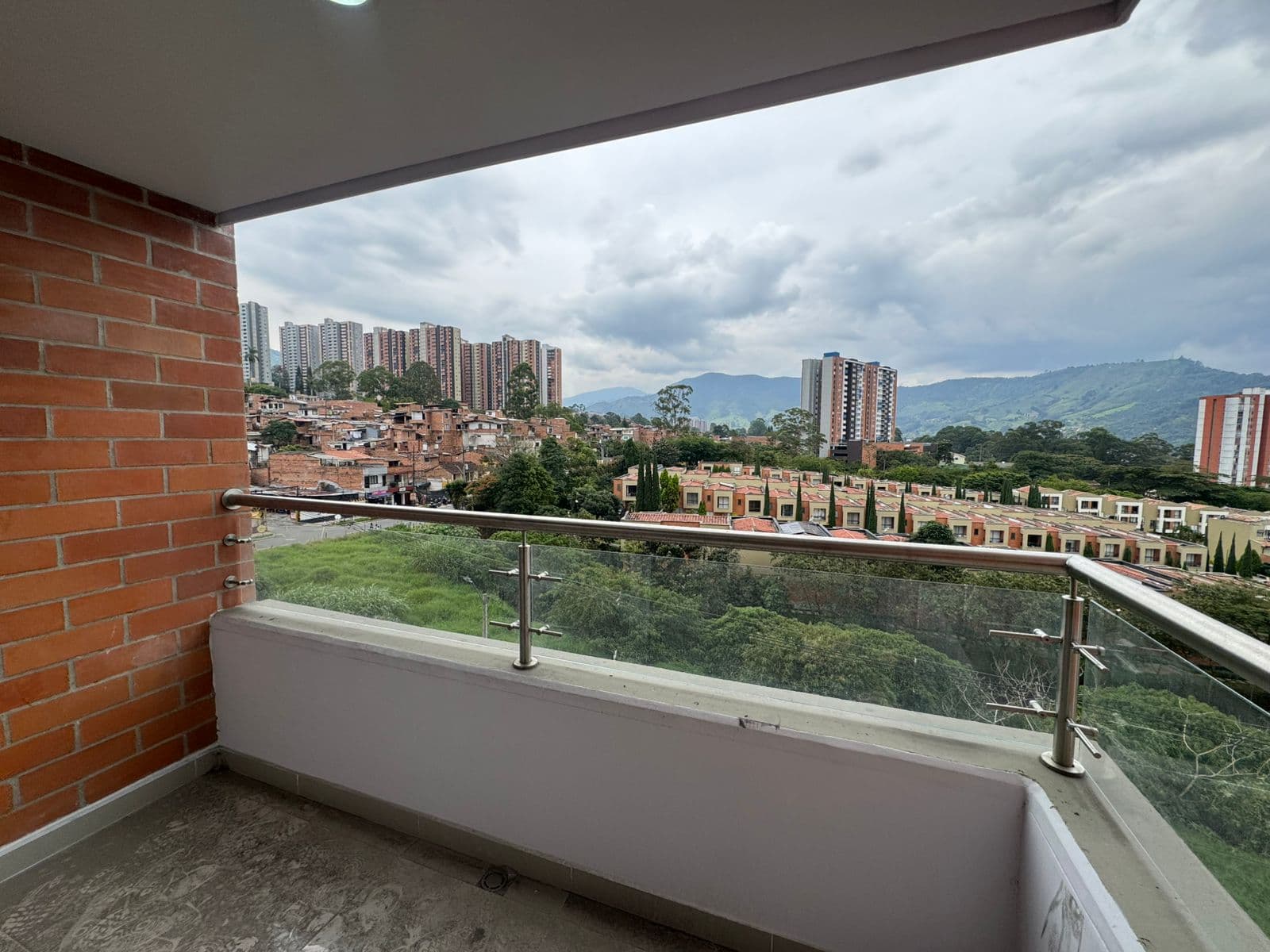 Apartamento en arriendo en Toledo, La Estrella — foto 3 de 20